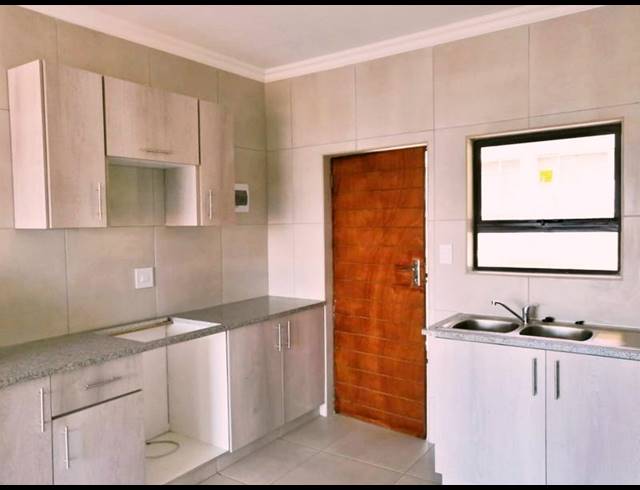 2 BEDROOM APARTMENT FOR SALE IN BLUFF